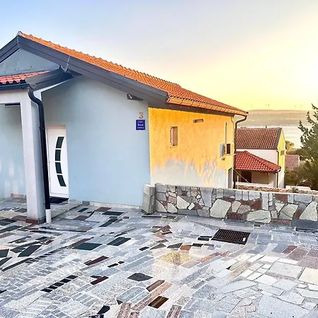 3 Bedroom With Seaview - 3min From The Apartmán Kruševo