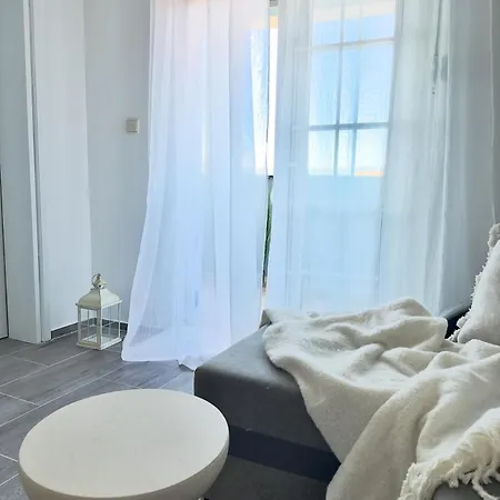 3 Bedroom With Seaview - 3min From The *