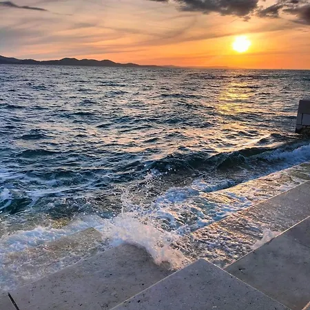 3 Bedroom With Seaview - 3min From The