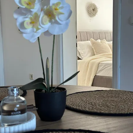 Romantic 3 Bedroom 150m From The & Free Parking Spot Kruševo