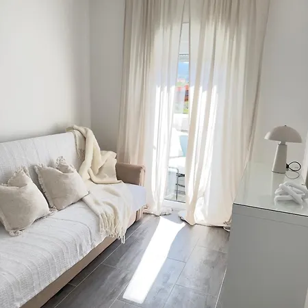 3 Bedroom With Seaview - 3min From The *
