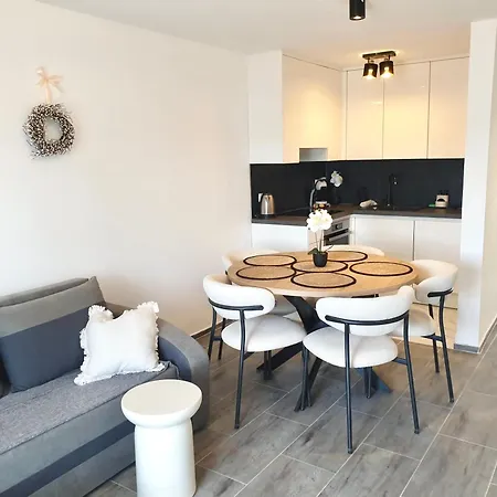 3 Bedroom With Seaview - 3min From The Krusevo (Zadar)