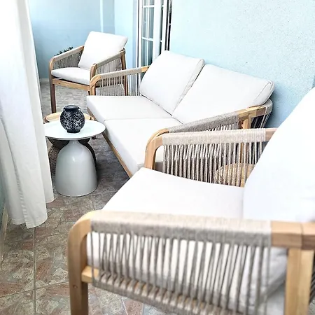 Romantic 3 Bedroom 3min From The *