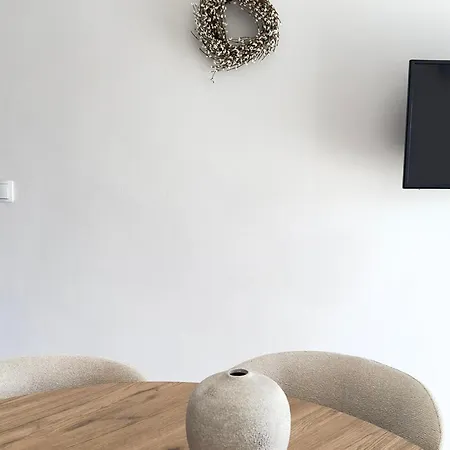 アパート Romantic 3 Bedroom 3min From The *