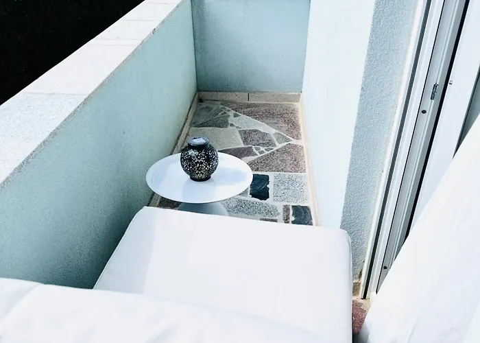 Romantic 3 Bedroom 150m From The & Free Parking Spot Апартаменты Krusevo (Zadar)